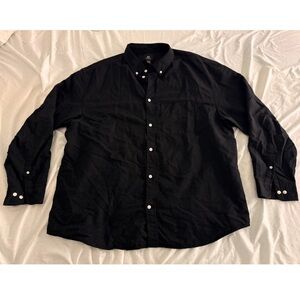 Men's H&M Black Collared Long-Sleeve Button Up Shirt